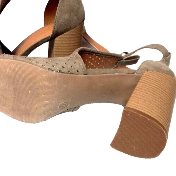 Universal thread womans shoes Open toe Laser cut slingbacks Hannah Size 10 Tan - Picture 3 of 4